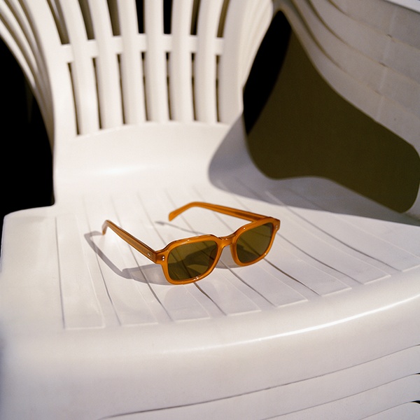 Woman wearing tortoiseshell prescription glasses